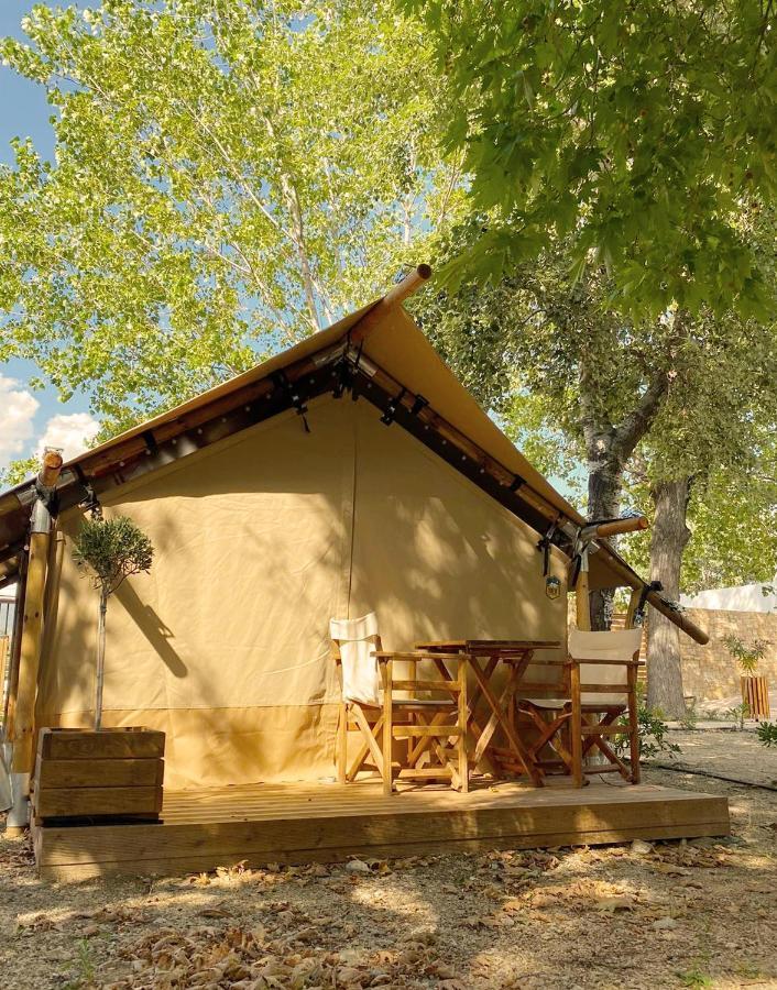 Mareleon Camping Ofrínion Exteriér fotografie