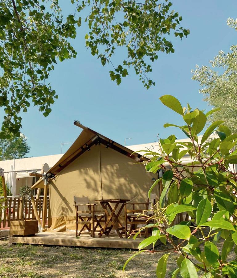 Mareleon Camping Ofrínion Exteriér fotografie