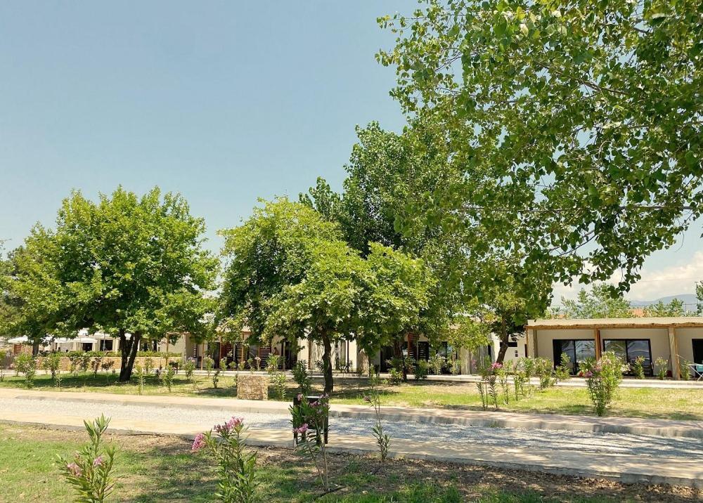Mareleon Camping Ofrínion Exteriér fotografie